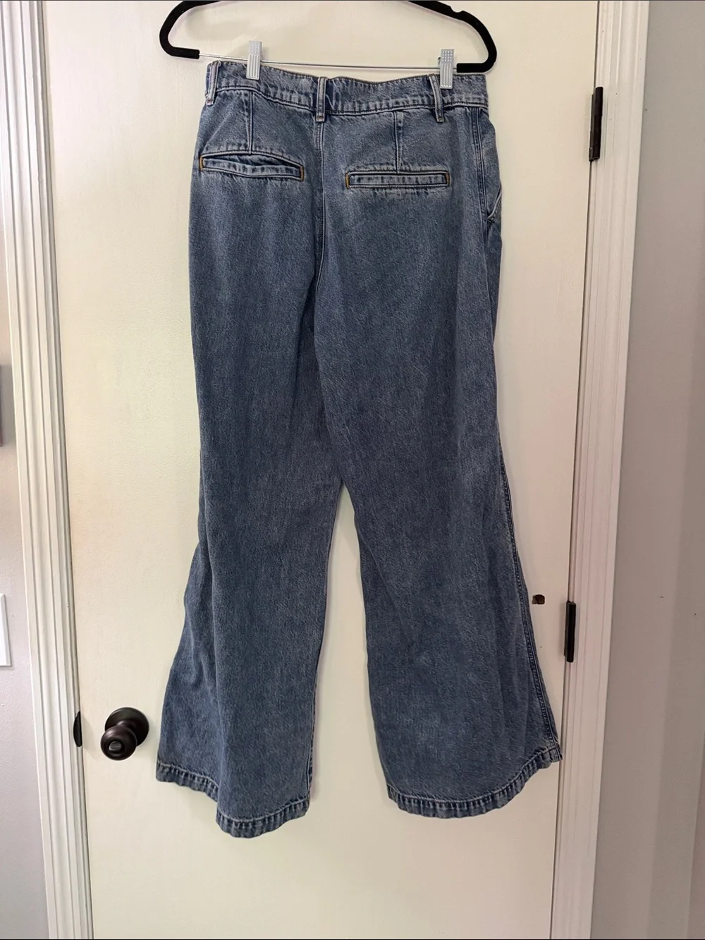 LOFT The trouser jeans size 29/ 8 Vintage Mid wash B159